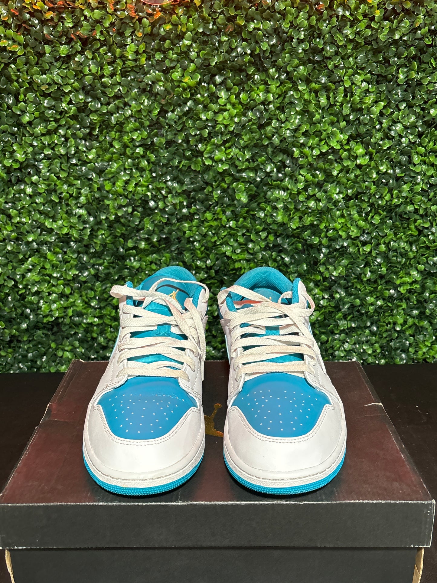 Size 12 - Jordan 1 low “Aquatone”