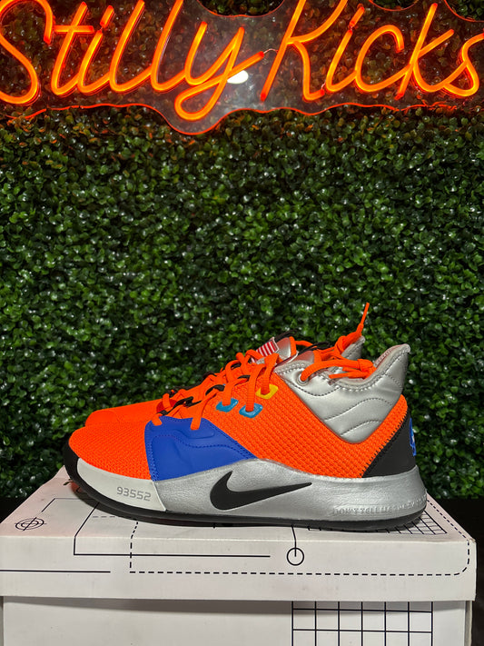 Size 9.5 - Nike PG “Nasa”