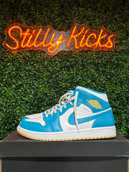 Size 12 - Jordan 1 mid “Aquatone”