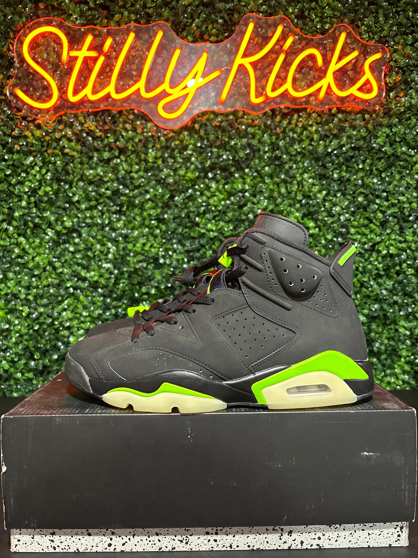 Size 10 - Jordan 6 “Electric Green”