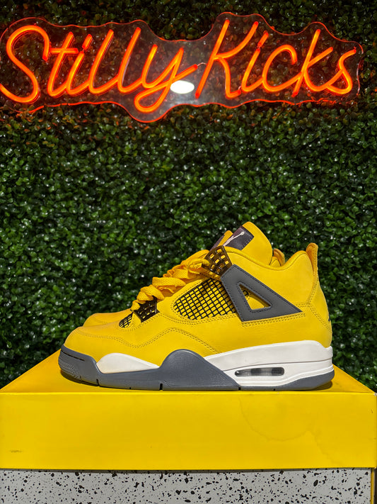 Size 9 - Jordan 4 “Lightning”