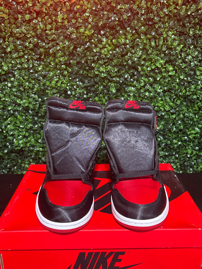 Size 8.5 - Jordan 1 High “Satin Bred”