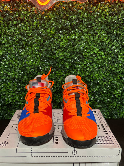 Size 9.5 - Nike PG “Nasa”