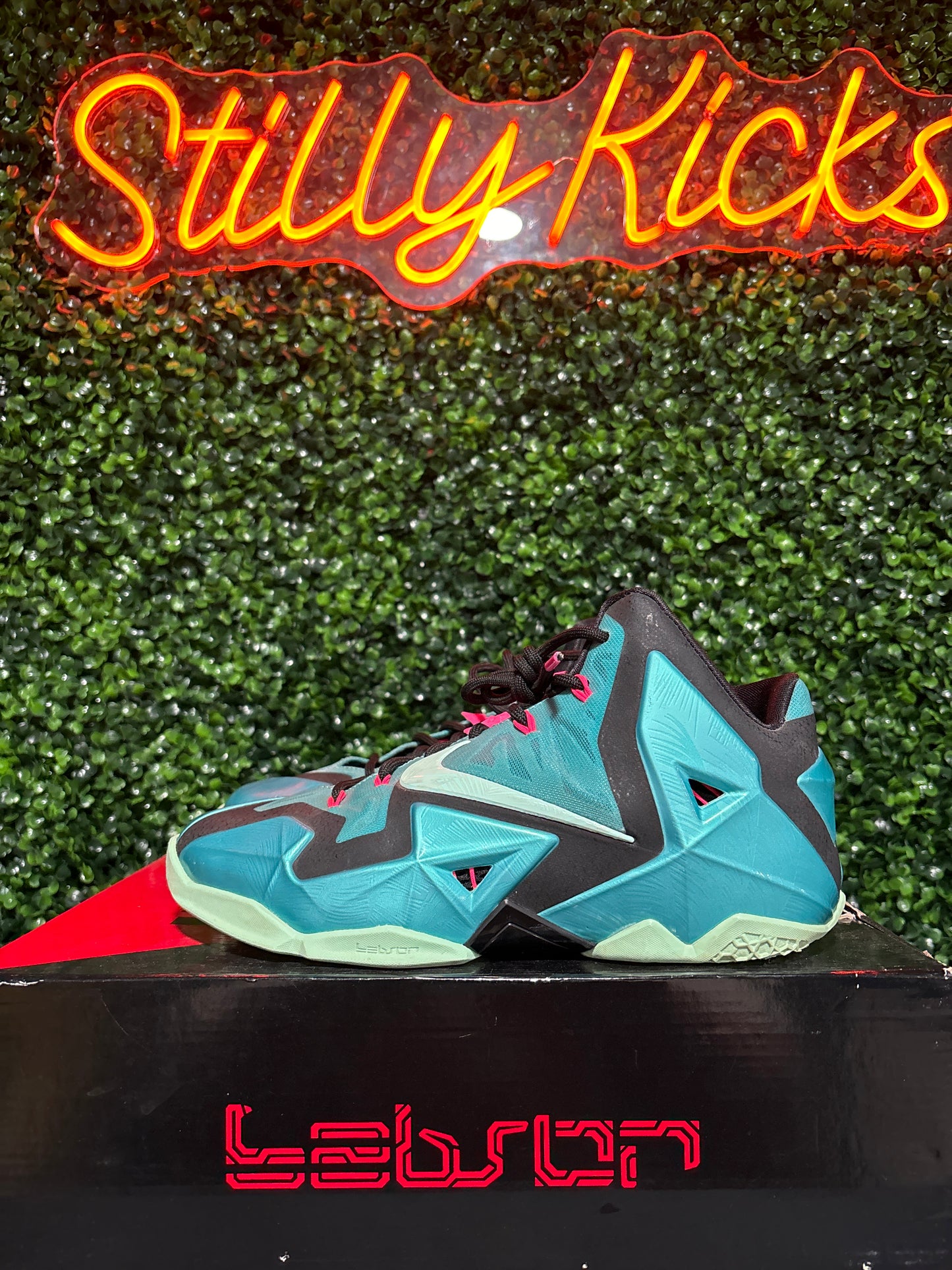 Size 8.5 - Lebron 11 “South Beach”